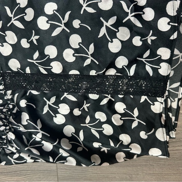 Victoria’s Secret Cherry Print Satin Pajama Shorts Black White Lace Medium - Picture 3 of 7
